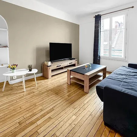 Elegant Pied-a-terre A Lägenhet *