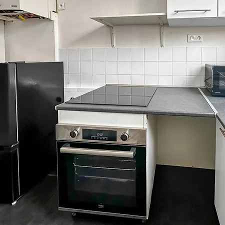 Elegant Pied-a-terre A Lägenhet *